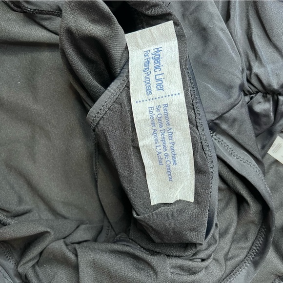 Raisins Curve Swim Skirt Bottom Black - Picture 5 of 7